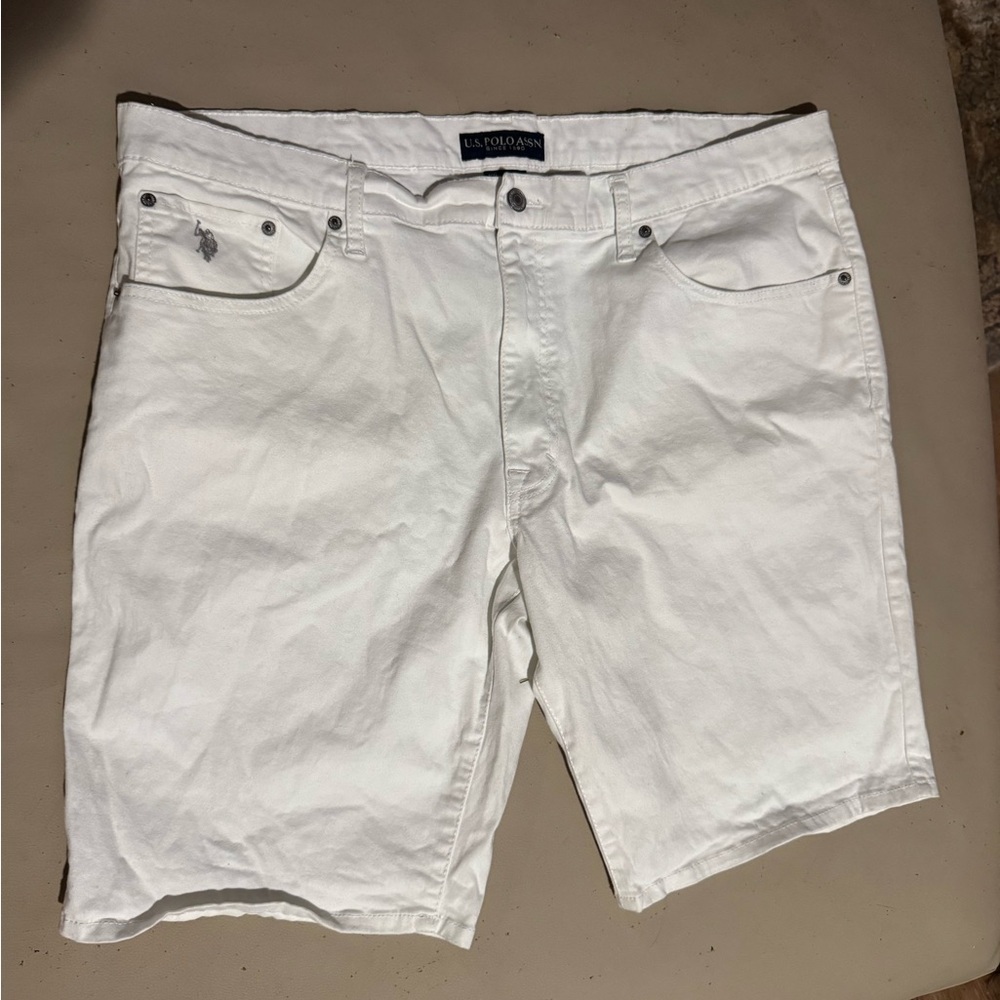U.S. Polo Association Men's White Flat Front Casual Shorts Stretch Activate 42W